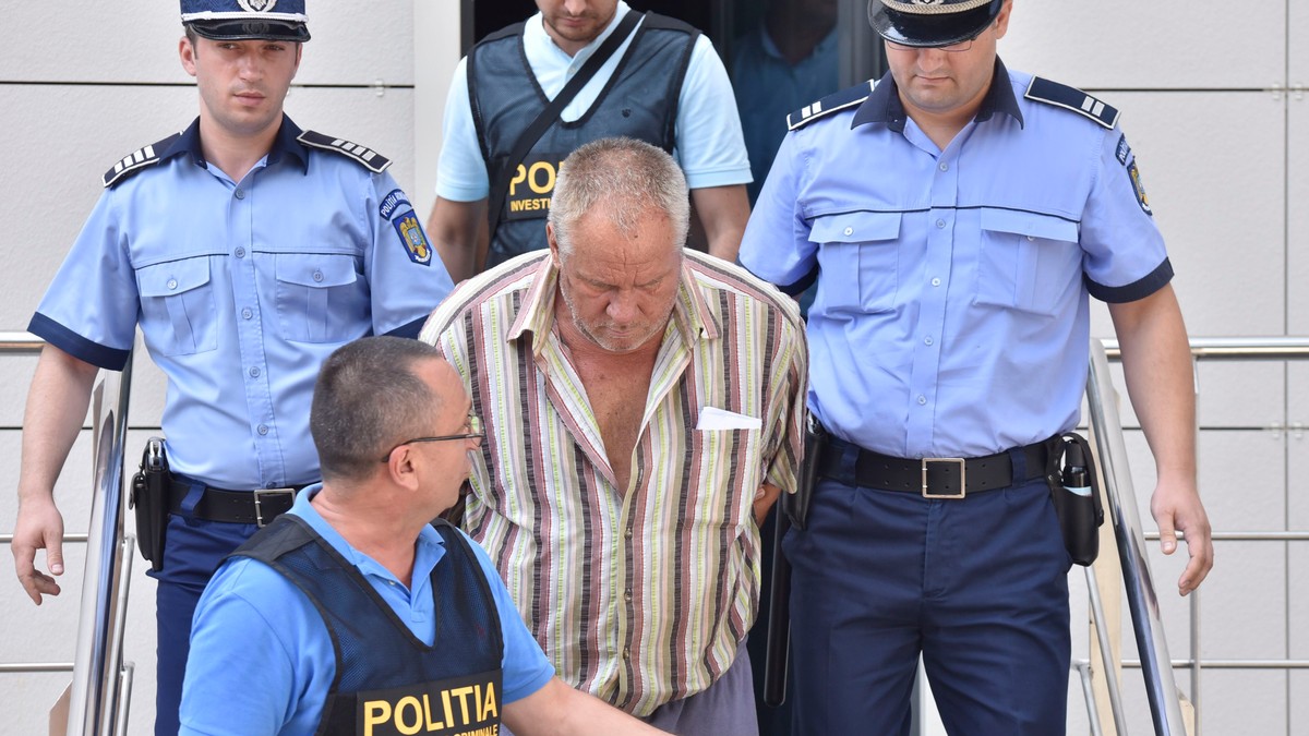Gheorghe Dincă nu vrea să iasă din arest. Avocatul suspectului în cazul crimelor din Caracal: „Regretă că fetele nu sunt în viaţă”