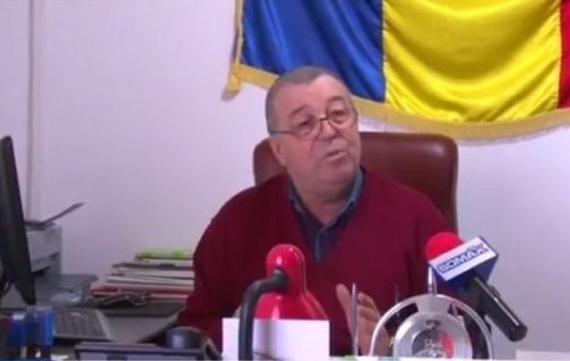 A murit primarul din Botoșani căruia i-a explodat cazanul de țuică în față