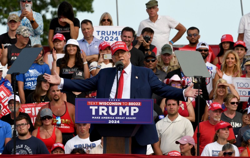 INTERVIU Ecaterina Locoman, lector la Universitatea din Pennsylvania: „Americanii care îl votează pe Trump aleg împotriva propriilor lor interese”