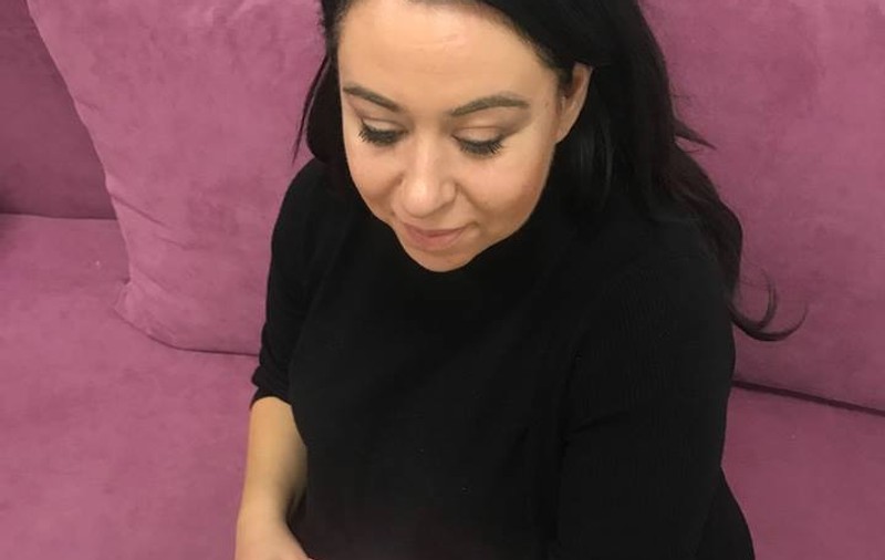 Oana Roman, apariție spectaculoasă la botezul fetiței lui Mădălin Ionescu. A atras toate privirile cu rochia scurtă și cizmele sexy