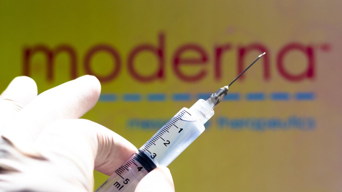 UE a autorizat vaccinul Moderna împotriva COVID (foto shutterstock)