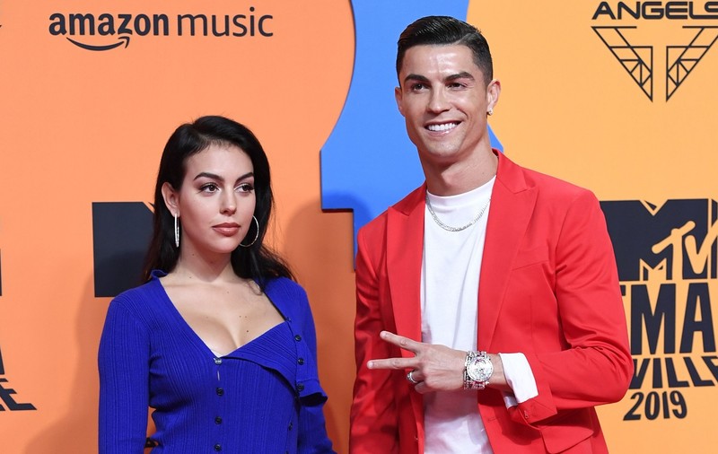 Cristiano Ronaldo și Georgina Rodriguez au dezvăluit sexul gemenilor. În 2022 fotbalistul va deveni tată a șasea oară