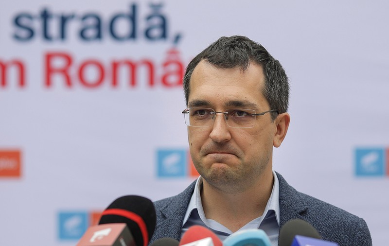 Vlad Voiculescu: „Cîțu a nenorocit campania de vaccinare încă din luna mai. Florine, românii trebuie să știe că valul 4 este valul tău”