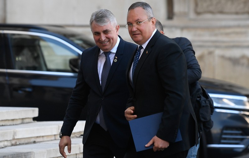 PNL a dublat sumele pentru presă în 2022. Ciucă și Bode, primul tandem al liberalilor care ascunde unde merg banii