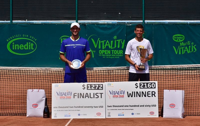 Italianul Claudio Fortuna a câștigat Vitality Open Tour. Perechea Vasile Antonescu/ Alexandru Jecan, câştigătoare la dublu