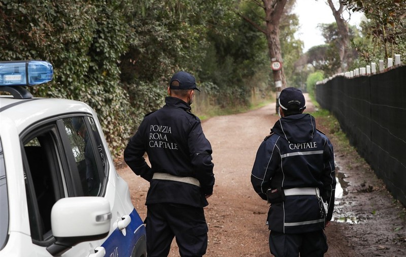 Jaf în Florența: hoții au înapoiat bunurile furate și au făcut curat, după ce au realizat că au greșit adresa