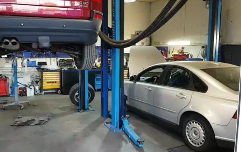 Un bărbat a fost arestat, în Dubai, la scurt timp după ce a cumpărat o mașină second-hand