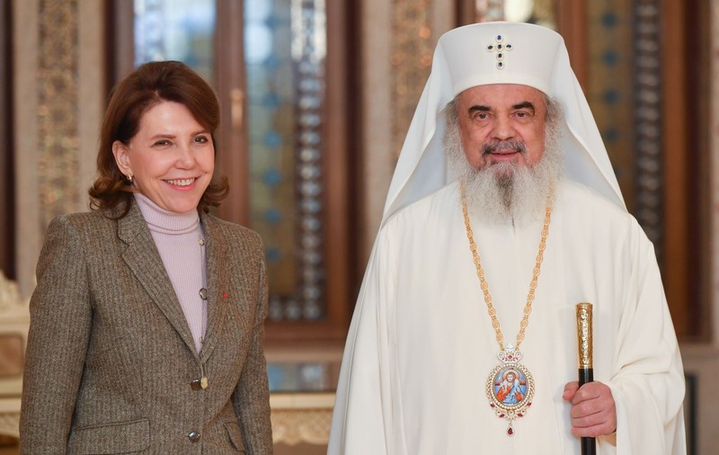 Ambasadoarea Franţei în România, emoționată de frumusețea cântărilor ortodoxe
