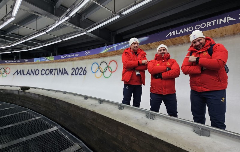 Primele imagini cu sportivii români la Jocurile Olimpice de iarnă 2026: „Viața are un farmec aparte. Se trăiește în rulote”