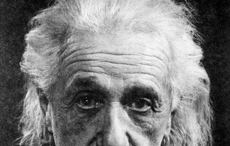 Diploma lui Einstein, scoasă la licitaţie