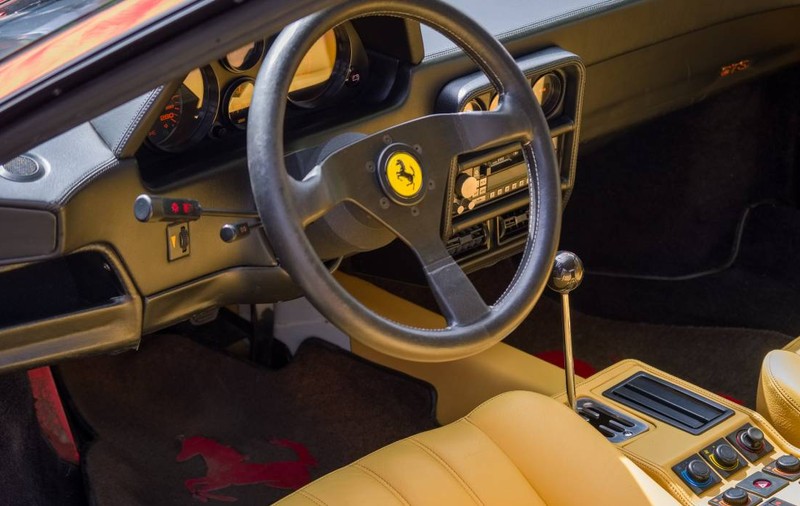 Ferrari ia în calcul revenirea la cutia de viteze manuală pe unele modele limitate: „este pentru plăcerea pură de a conduce”