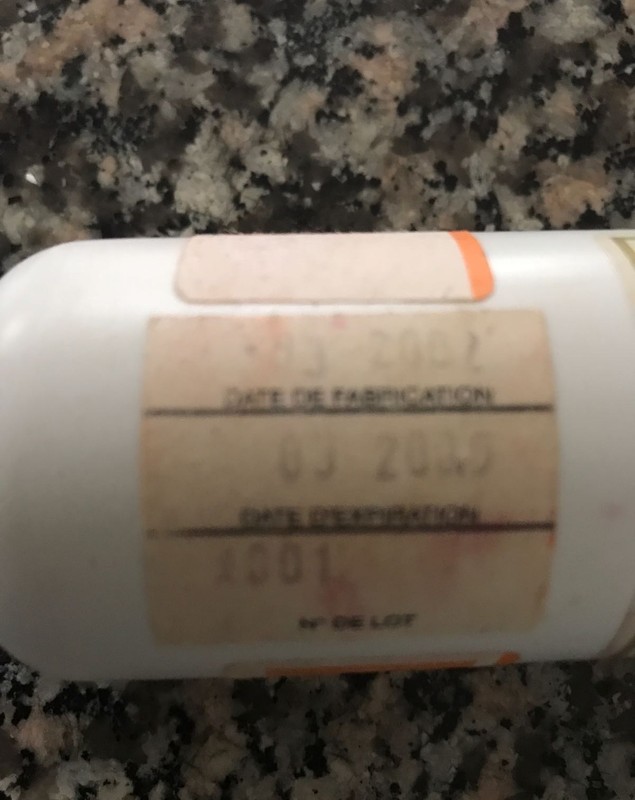 Coloranţi expirați de 16 ani au fost găsiți într-o cofetărie celebră din Constanța