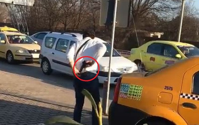 UPDATE: Un taximetrist a fluturat un pistol în zona Aeroportului Otopeni. Poliţia anchetează incidentul