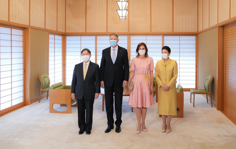 Klaus Iohannis s-a întâlnit cu împăratul Japoniei la Palatul Imperial din Tokyo