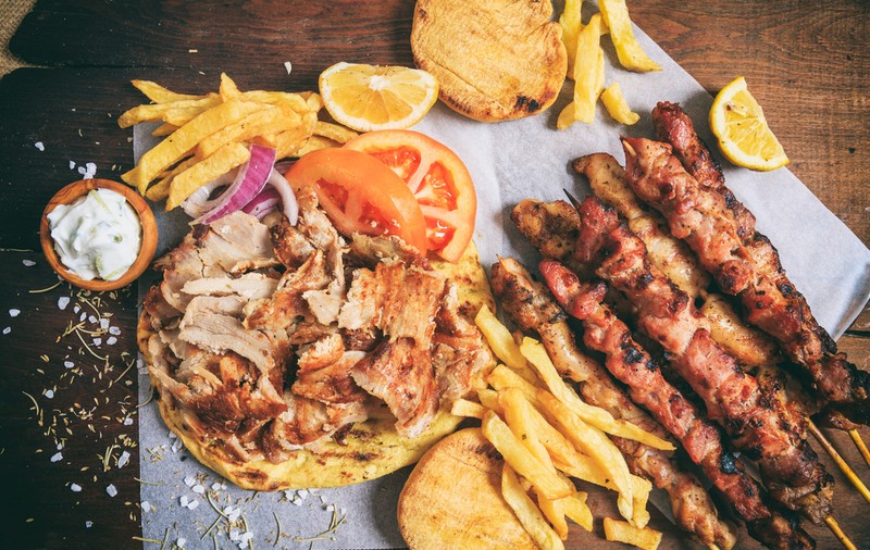 Ce este souvlaki și cum este făcut? Rețete pentru acasă