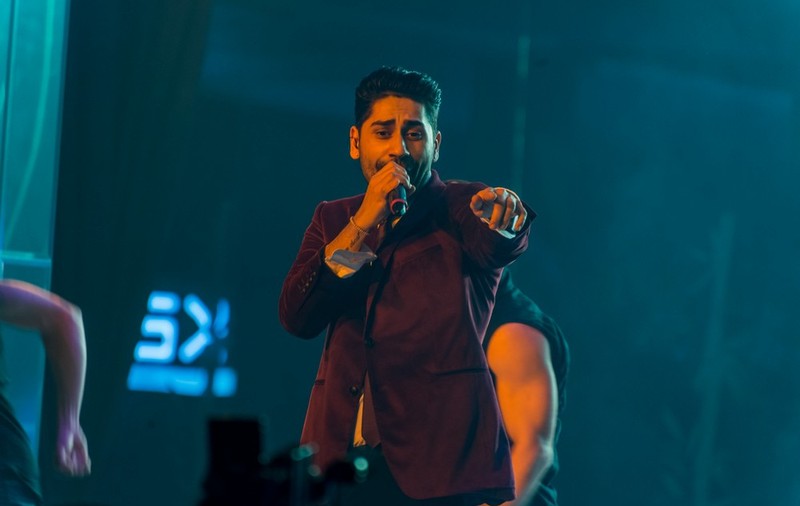 Connect-R ŞI-A ÎNNEBUNIT ADMIRATOARELE, la un concert | FOTO