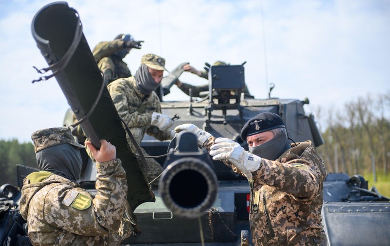 Germania dezvăluie un pachet de sprijin militar de 2,7 miliarde de euro pentru Ucraina, cel mai mare de până acum. Ce arme conține acesta