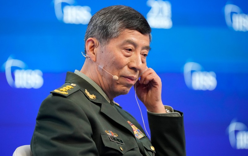 O nouă dispariție misterioasă în China. Ministrul apărării nu a mai fost văzut public de trei săptămâni