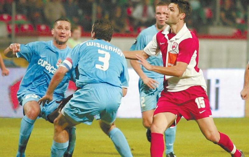 După ce a ratat Cupa UEFA, Dinamo vrea campionatul