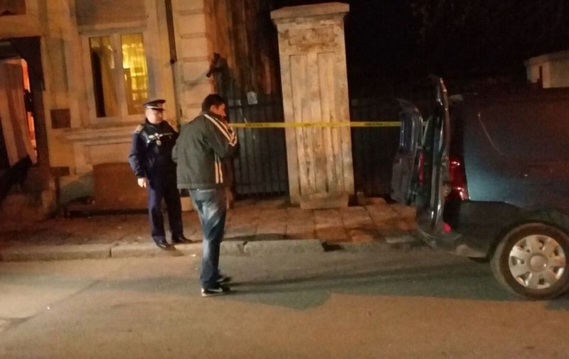 UPDATE: Crimă oribilă la Galaţi! Gemenii ascunși de mamă în frigider au murit înecați!