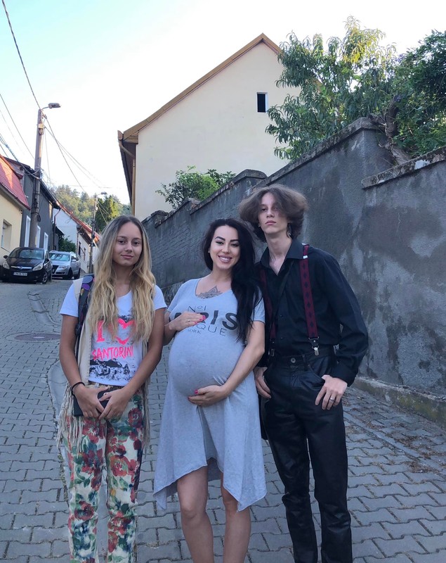 Larisa Drăgulescu spune cum împarte averea de două milioane de euro copiilor ei: „Am stabilit deja”. Locuiește la Reșita, dar are și apartamente în București
