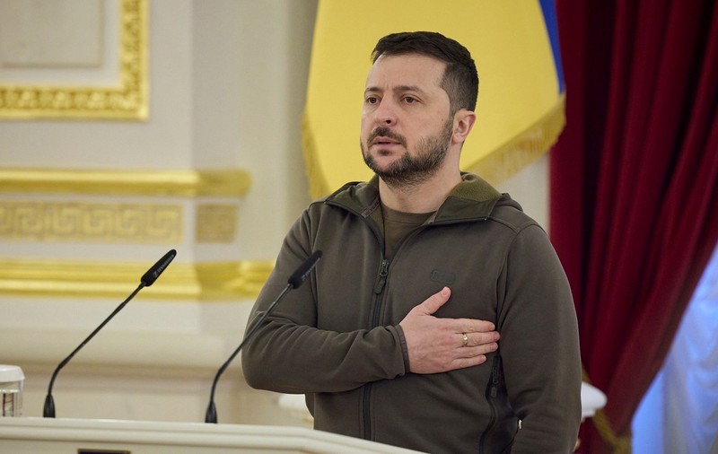 Volodimir Zelenski se îmbracă aproape exclusiv cu mărci de haine ucrainene, pe care le-a făcut celebre de când a început războiul cu Rusia