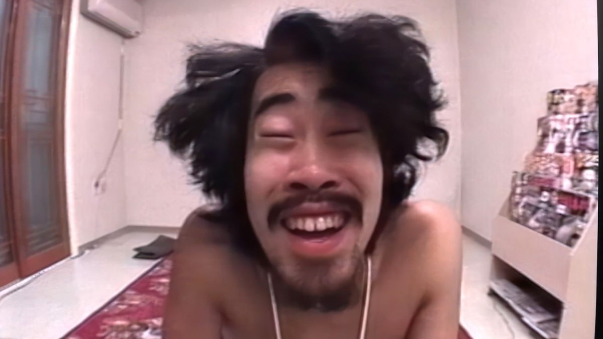 Tomaoki Hamatsu, japonezul care a stat 18 luni închis într-un apartament, în cadrul unui Show Tv,