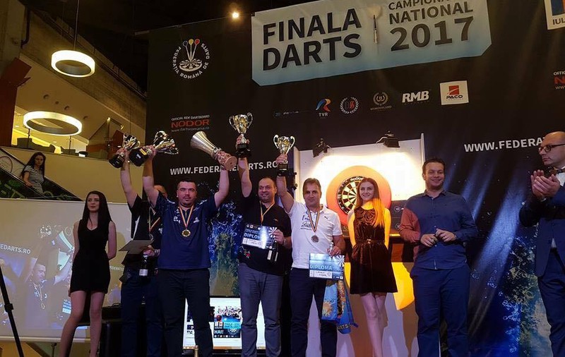 S-au decis campionii naționali la darts: Gabriel Pascaru și Doriana Epuran, câștigătorii celui mai dorit trofeu intern