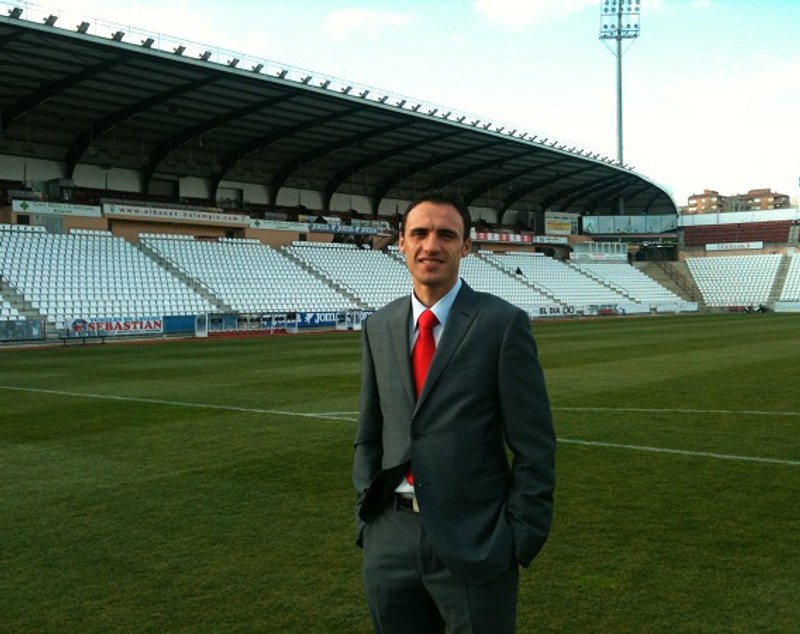 Robert Nuțu arbitrează meciuri în Anglia, în cea mai veche competiție din lume! Avem ”cavaleri” în Spania, Olanda, Franța și SUA | FOTO