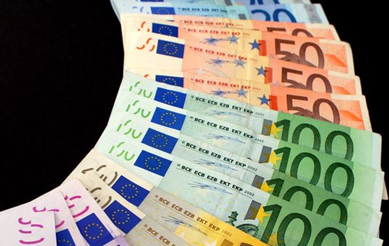 A câştigat 4,3 milioane de euro la jocuri mecanice pe internet