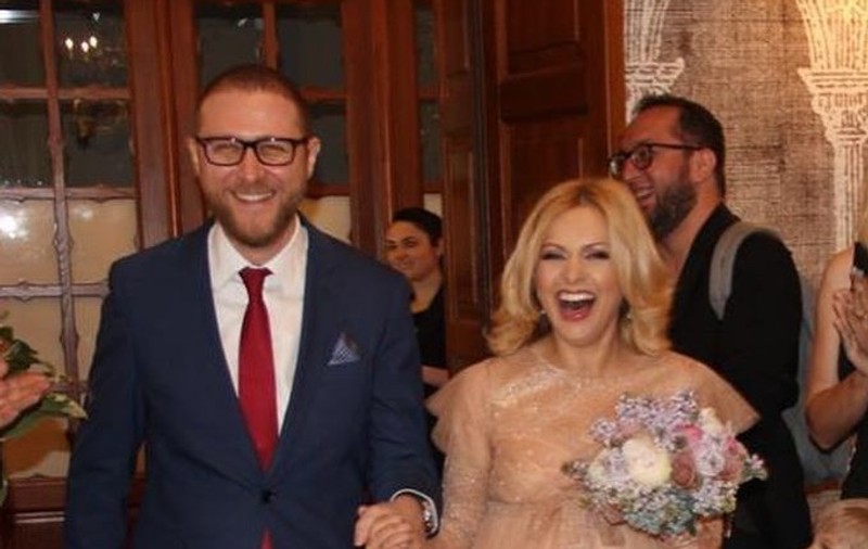 Au trecut doi ani de la nunta Simonei Gherghe cu Răzvan. Mesajul transmis de prezentatoarea tv. „Să ne fie de bine”