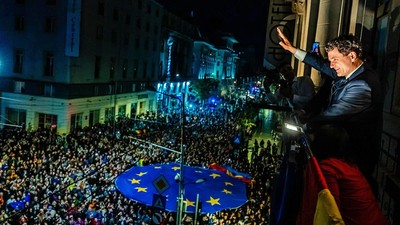 Nicusor Dan si steagul UE