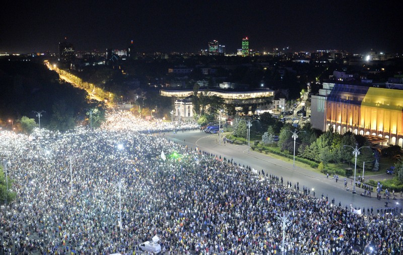 Dosarul 10 august se apropie de un verdict: Tribunalul București a decis ca Liviu Dragnea, Gabriela Firea și Raed Arafat să nu mai fie reaudiați