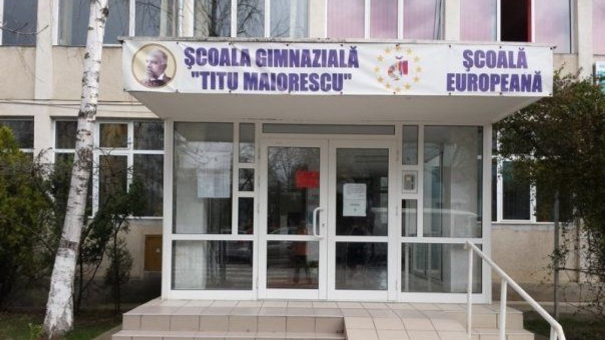 Învățătoare din Iași, acuzată că și-ar fi lovit elevii