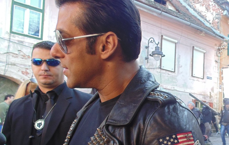 PRIMA DECLARAŢIE a lui SALMAN KAHN despre relaţia cu Iulia Vântur! Vezi ce a spus starul indian!