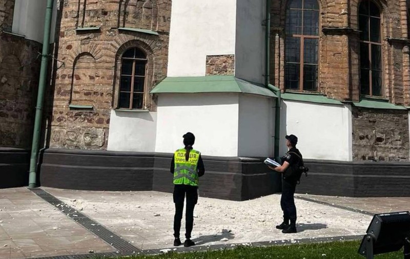 Rușii au lovit Catedrala Sfânta Sofia din Kiev, în timpul unuia dintre cele mai mari atacuri asupra Ucrainei: „Agresorul continuă să ucidă”