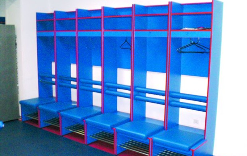 Vestiarele Stelei, «la control»!