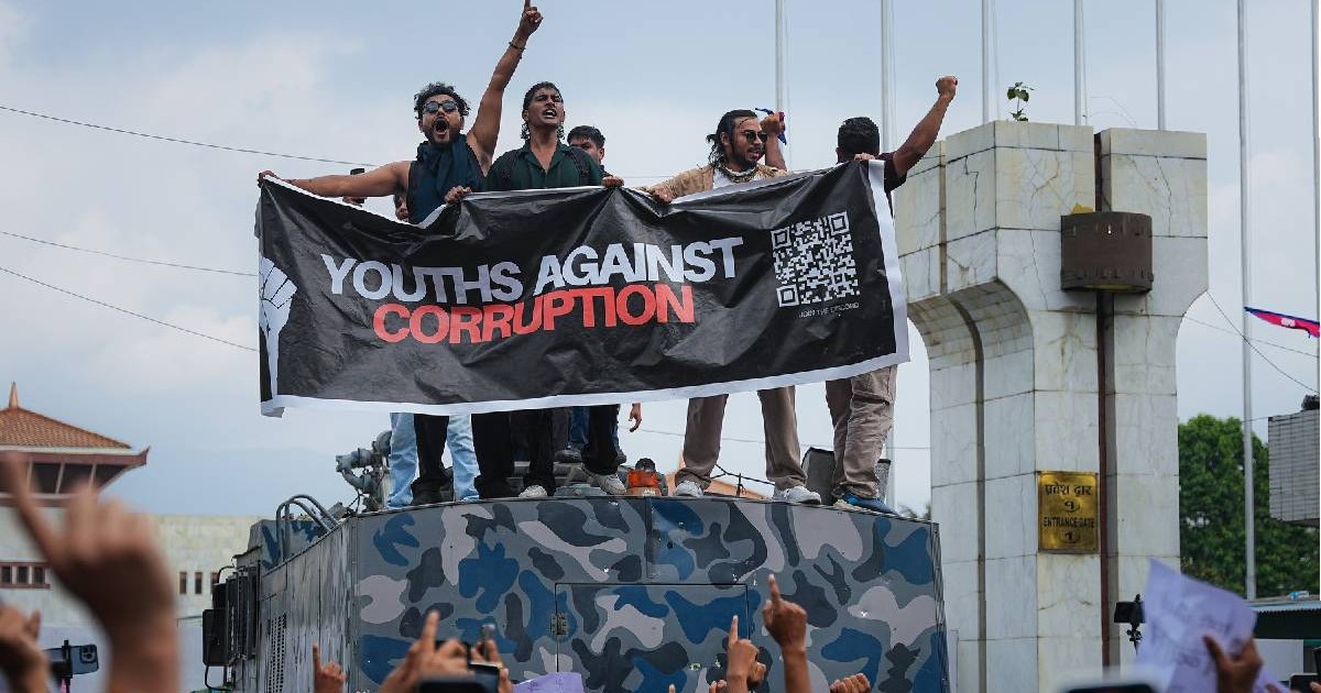 Demonstrația GenZ împotriva corupției și a restricțiilor propuse pe rețelele de socializare, organizată inițial ca un protest pașnic, a devenit violentă, în Nepal