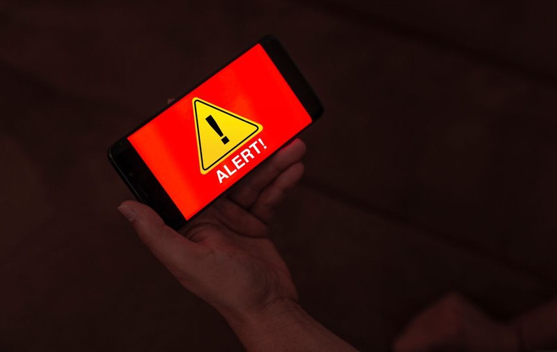 Sistem tip RO-Alert pentru energie: românii vor fi alertați când consumul se apropie de limita din contract
