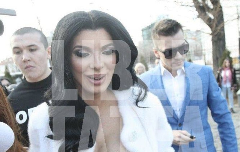 Sora minoră a Andreei Tonciu a făcut furori la Starea Civilă. Cum s-a îmbrăcat | FOTO