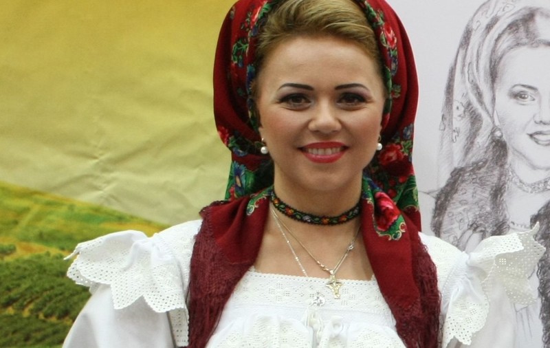 Cornelia Rednic a pierdut 33 de kilograme în TREI LUNI! REACŢIA INTERPRETEI când s-a văzut în oglindă A FOST ŞOCANTĂ