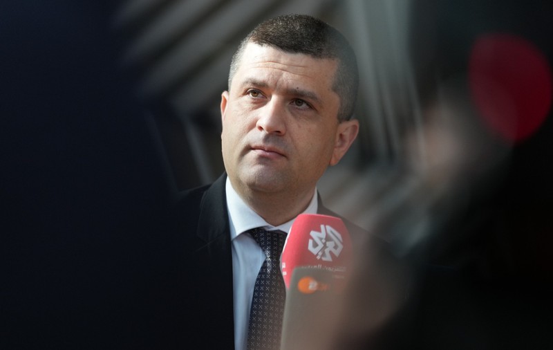 Ce a răspuns ministrul Apărării când a fost întrebat cine a negociat banii pentru Programul SAFE: „Nu îi știu pe reprezentanții tuturor ministerelor”