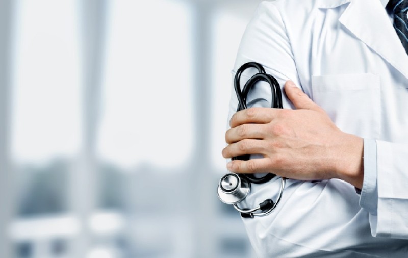 Sfaturile unui oncolog de 97 de ani pentru o viață mai lungă: exerciții zilnice și decizii simple, luate în fiecare zi