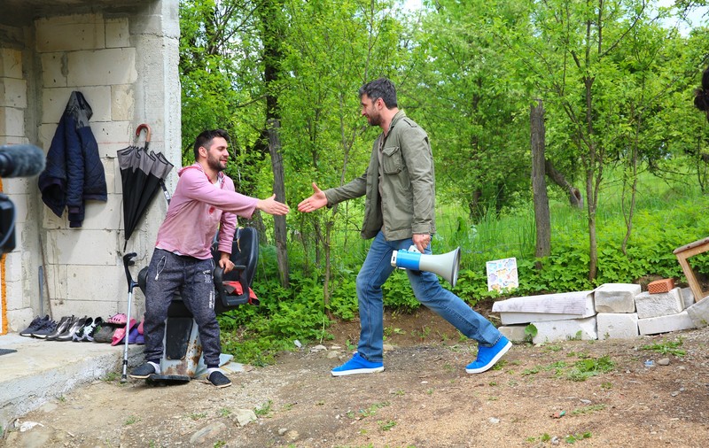 O boală cumplită umbrește fericirea unei familii din Râmnicu Vâlcea. Povestea unor oameni greu încercați de viață