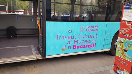 Un autobuz special al RATB pentru muzee
