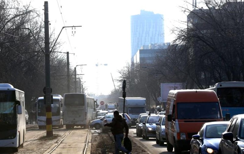 Tramvaiele liniilor 16 și 36 nu mai ajung în Pipera, din cauza unor lucrări la calea de rulare. STB a introdus linia navetă de autobuz 616