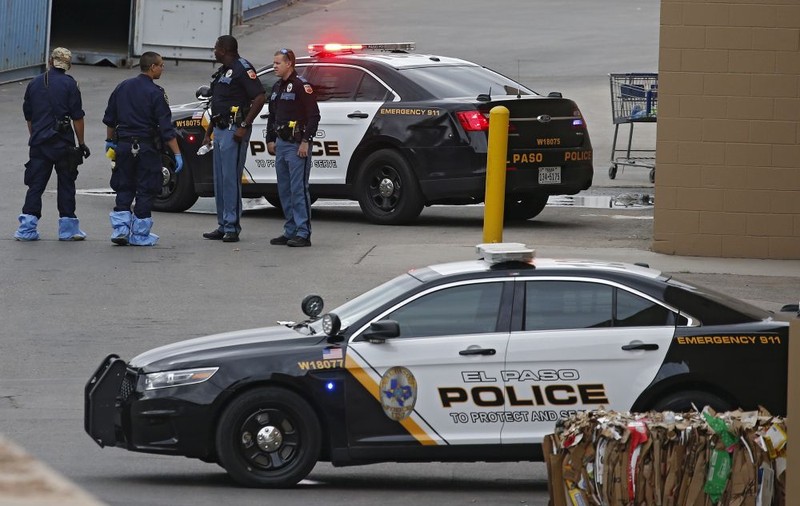 Texas Tribune: Autorul masacrului din El Paso a folosit o pușcă de asalt românească, fabricată la Cugir