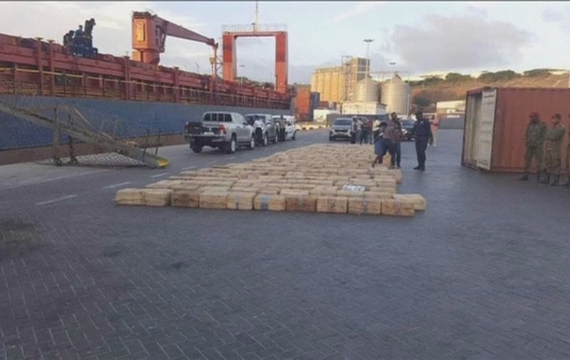 Cantitate uriașă de cocaină, descoperită la bordul unui vas rusesc ancorat într-un port din Capul Verde