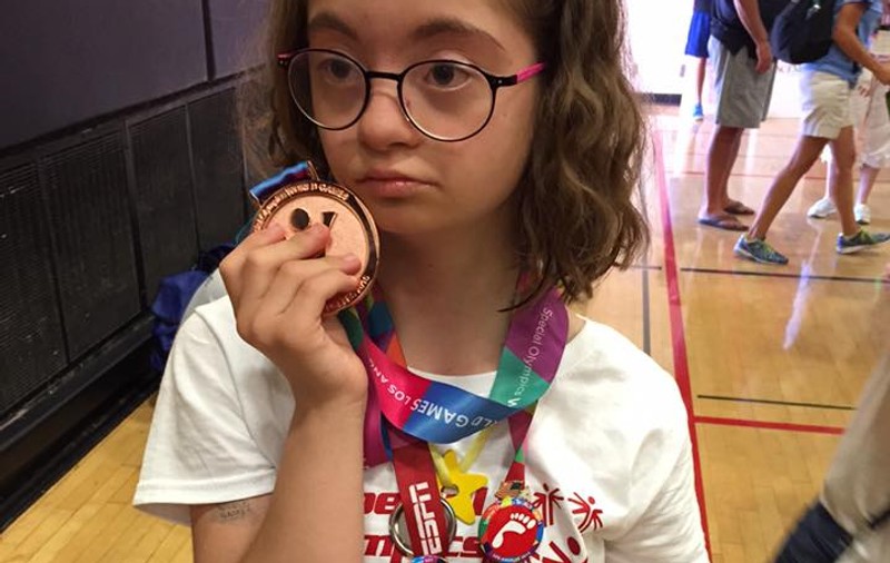 Sprijinul din spatele medaliilor olimpice de la Special Olympics