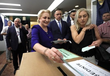Viorica Dăncilă, în timp ce